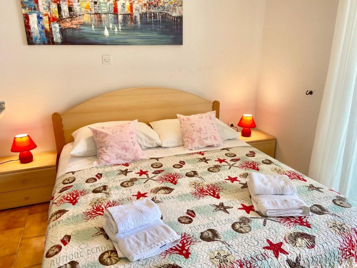 Apartments Tri Zala Zrnovo Екстер'єр фото