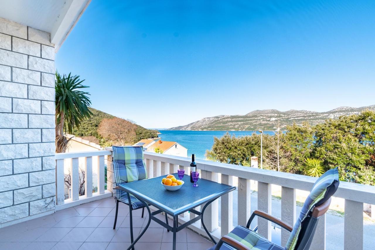Apartments Tri Zala Zrnovo Екстер'єр фото